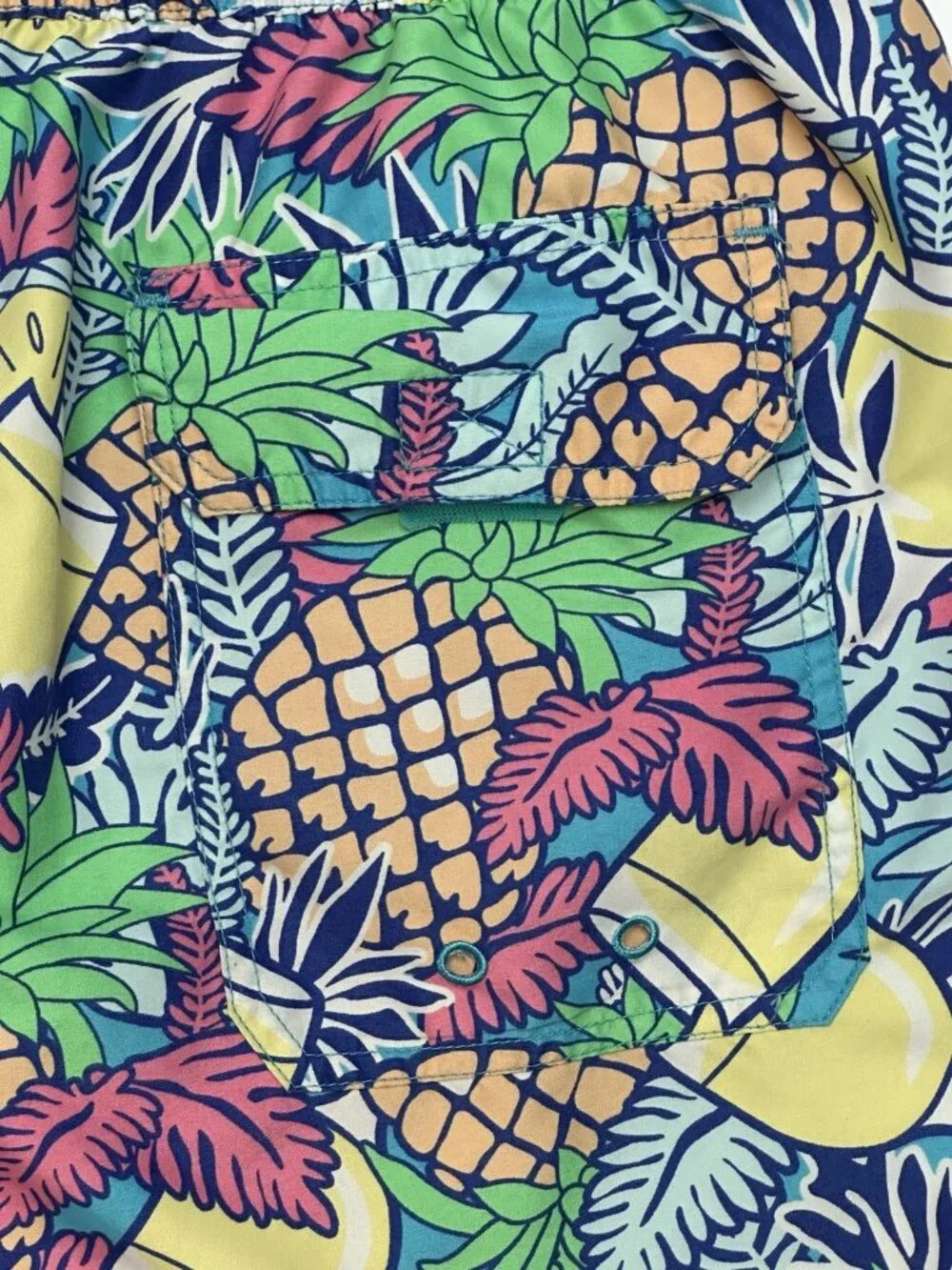 🌴 Vineyard Vines Men’s Pineapple Tini Chappy Swim Trunks – Large - Worn 1X 🌴